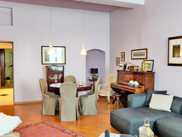 Appartamento centro storico Parma