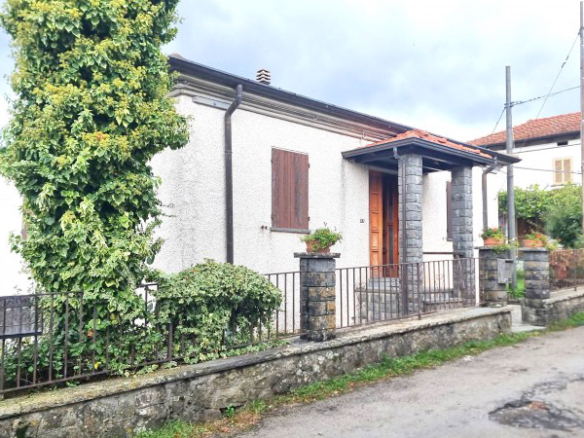 Casa a Folta (Albareto)